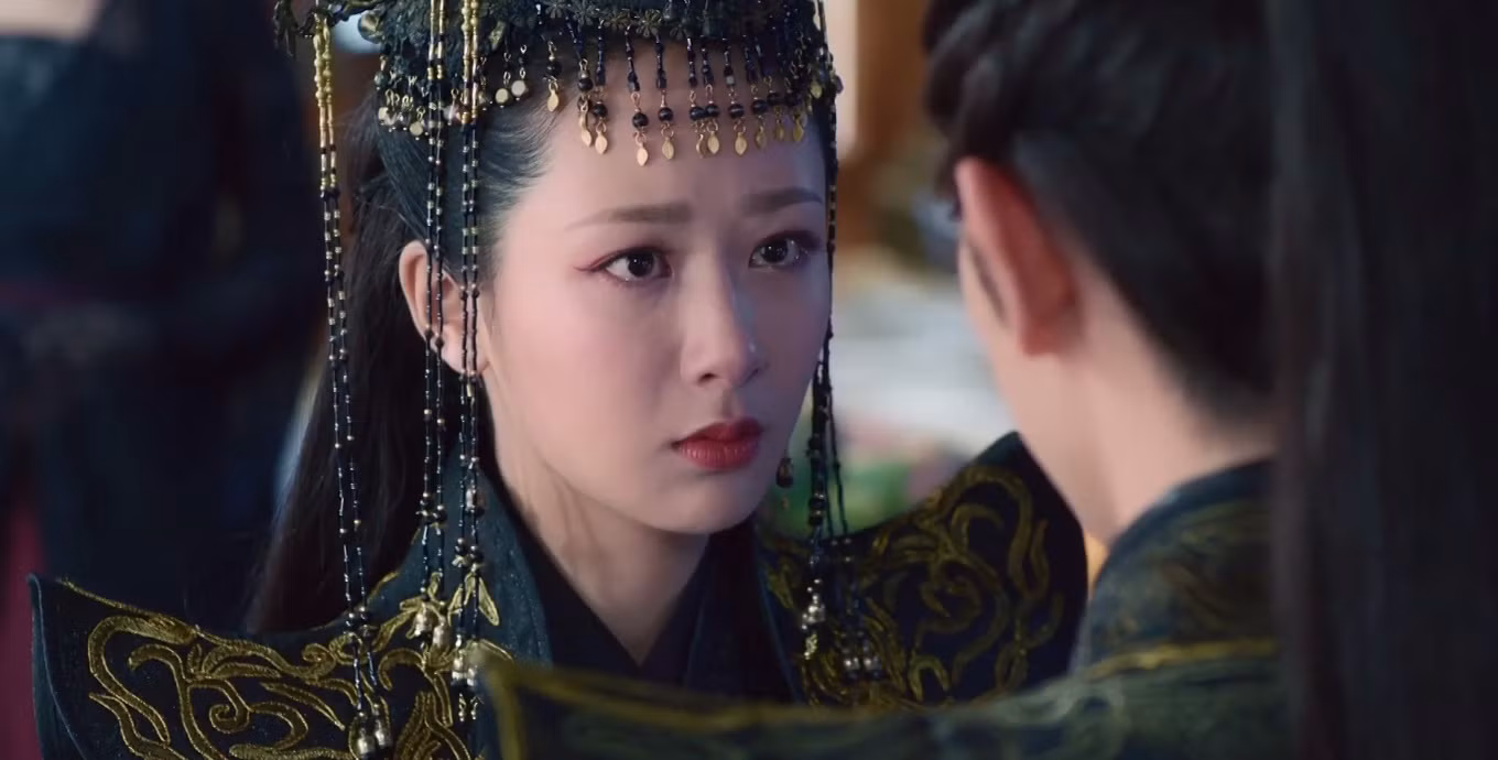 Lần mặc áo cưới thứ hai, chỉ là cô dâu được tráo, đôi mắt tuyệt vọng chờ sự tha thứ của Húc Phượng.