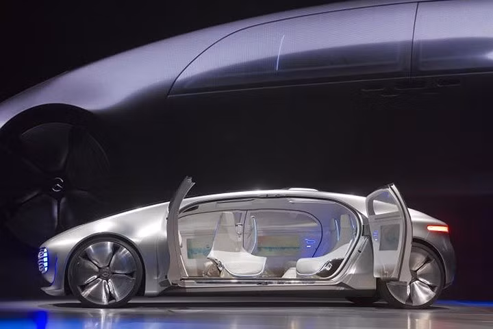 Phiên bản Mercedes-Benz tự hành.