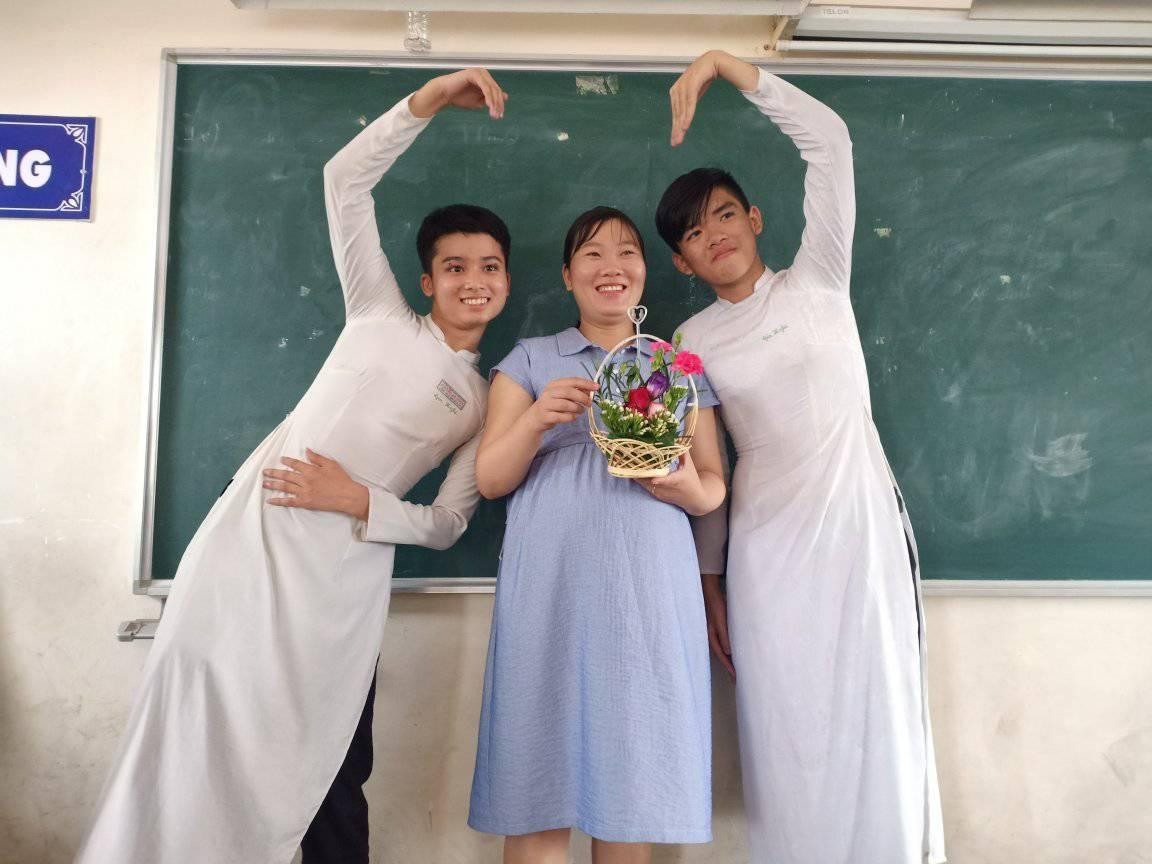 “Cosplay” trang phục áo dài