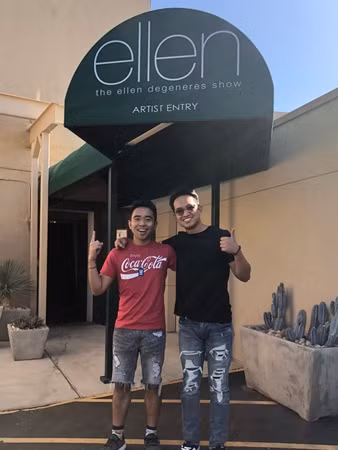 Jevh và Christian được mời tới chương trình của Ellen DeGeneres.