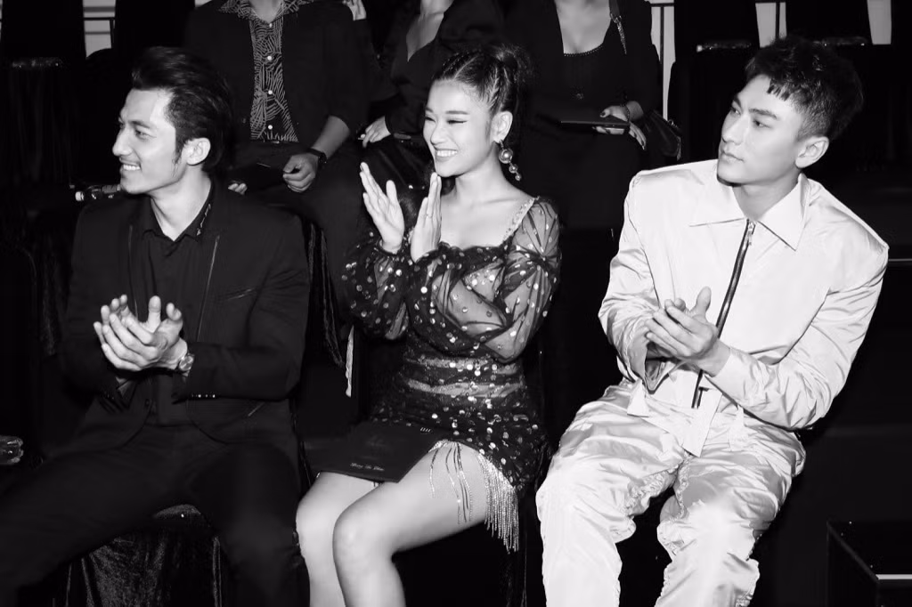 Cặp đôi thân thiết Mỹ Tâm, Đàm Vĩnh Hưng bất ngờ hội ngộ tại sự kiện thời trang ảnh 8