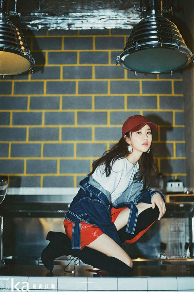 Thậm chí nhan sắc và tài năng của cô đã vượt ra khỏi phạm vi Singapore và Trung Quốc mà còn được cả thế giới biết đến.