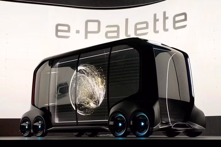 Xe ô tô điện tự hành e-Palette của Toyota, được thiết kế cho mục đích chở người và chở hàng.