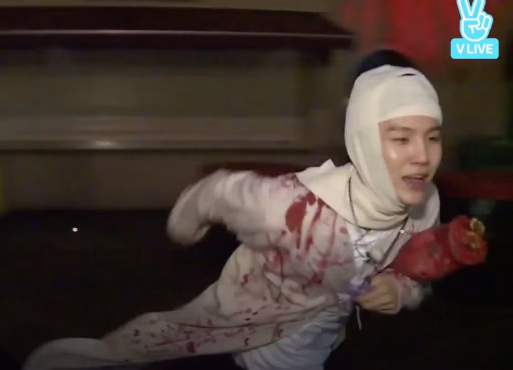 Đối đáp siêu thông minh và hài hước thế này, Suga (BTS) quả là một danh hài của K-Pop ảnh 9