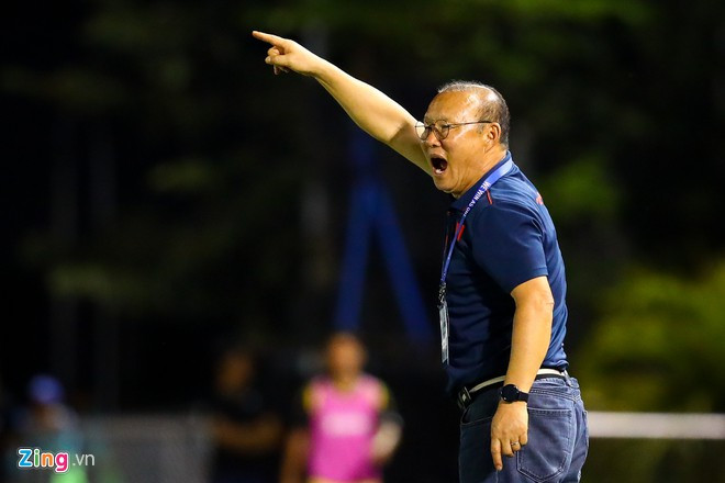 Seo Jung-hwang cho rằng HLV Park chịu nhiều áp lực tại SEA Games 30.