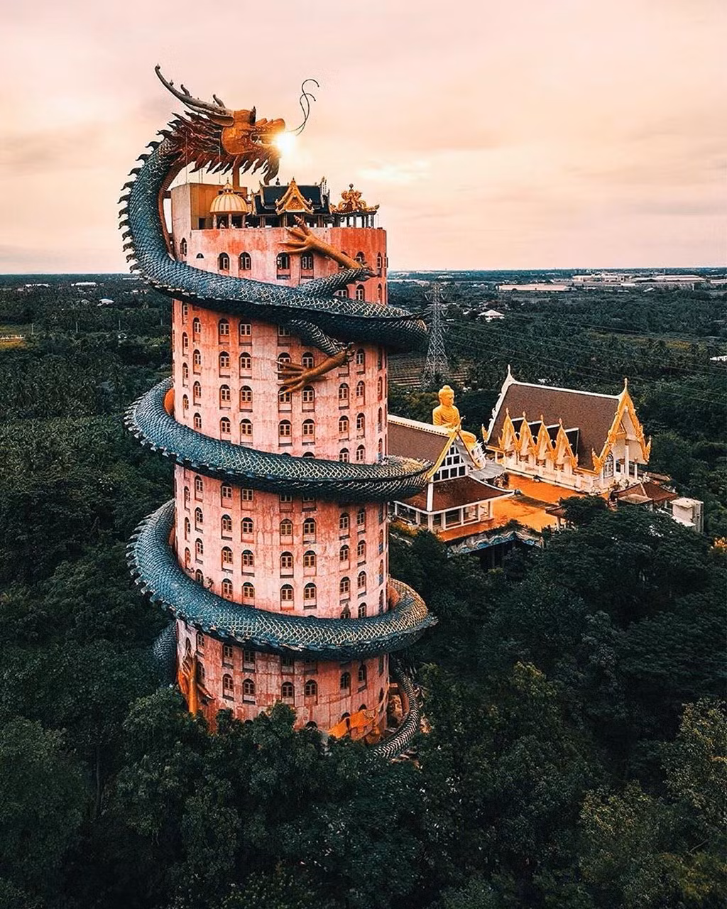 Ảnh: Atlasobscura, travel_rust.