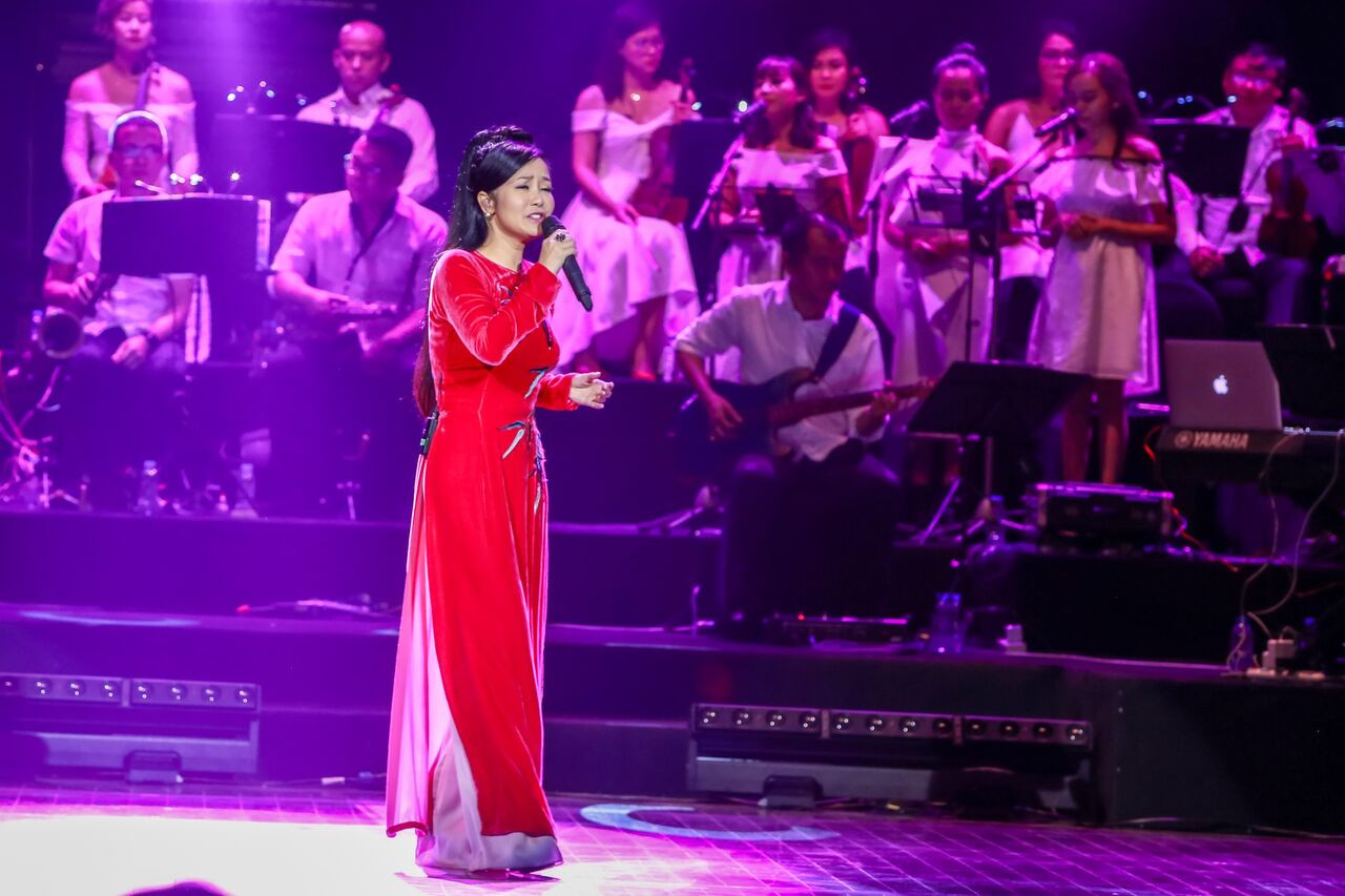 Diva Hồng Nhung thể hiện giọng ca ngọt ngào, nội lực.