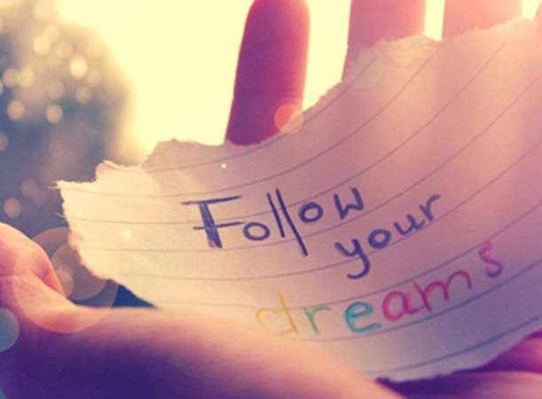 Hãy theo đuổi ước mơ và mục tiêu của bạn, đừng bỏ cuộc.