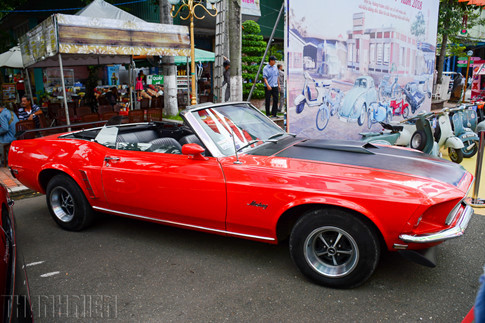 Xe thể thao cơ bắp đậm chất Mỹ - Ford Mustang Convertible đời 1969 đã được chủ nhân phục chế.