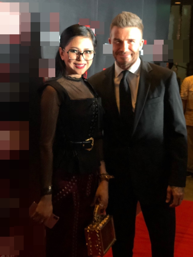 Không chỉ có Thảo Tiên, mẹ cô nàng cũng không quên check in với cựu tuyển thủ. Bà nhận được nhiều lời khen nhờ ngoại hình trẻ trung, không tuổi.