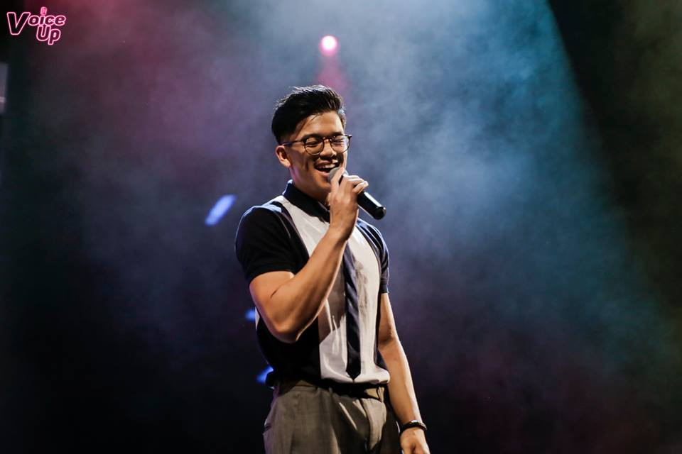 Tiết mục trình diễn của nam giám khảo kiêm khách mời đặc biệt - ca sĩ Trọng Hiếu - càng khiến cho sân khấu thêm bùng nổ.