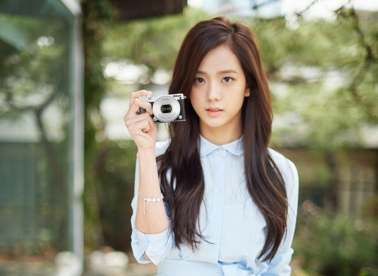 Chỉ với một bức ảnh, "nàng tiên nhỏ" Jisoo (BLACKPINK) gây sốt vì nhan sắc không đổi sau 2 năm debut ảnh 3