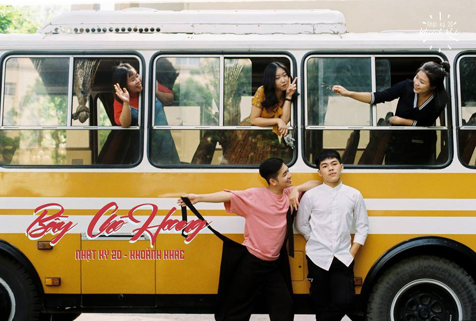 Vở kịch “Bầy chó hoang”.