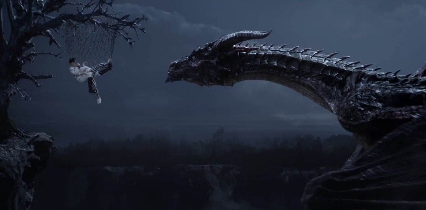 Không biết Lăng Lăng Thất có nhớ ngày trước ngay cả rồng cũng chẳng sợ để bảo vệ Bách Hải không?