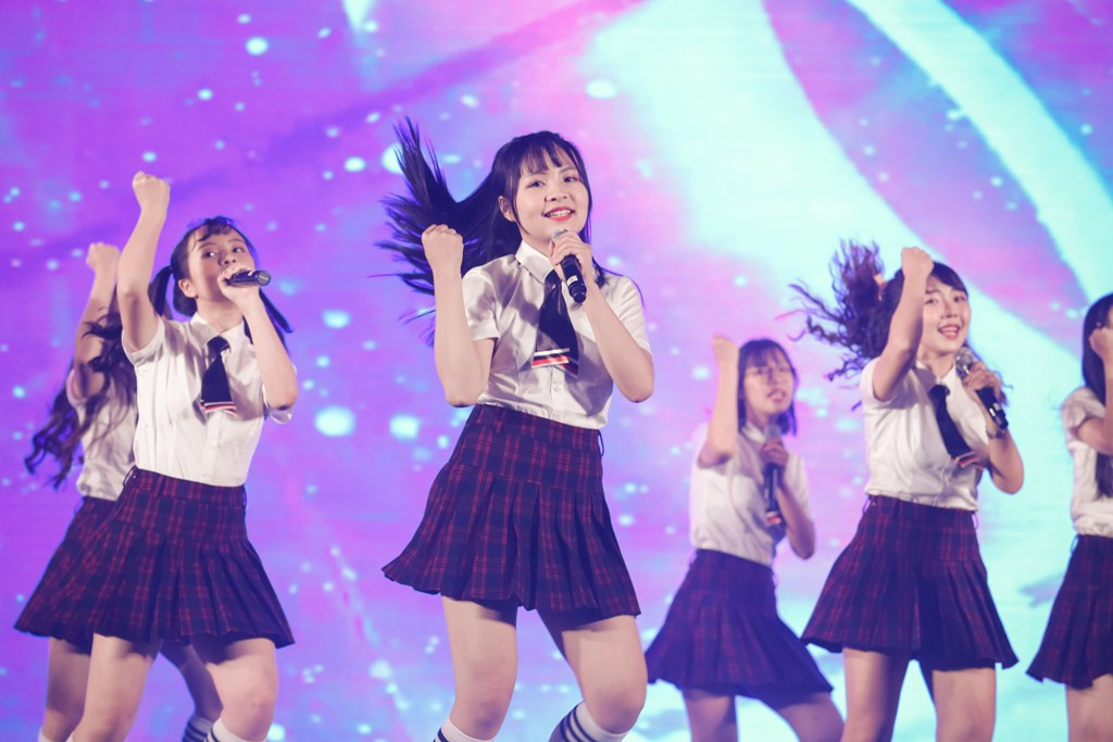 Các cô gái mang đến cho khán giả 2 ca khúc mang tên Shonichi và SGO48. Vũ đạo đồng đều chính là thế mạnh của SGO48.