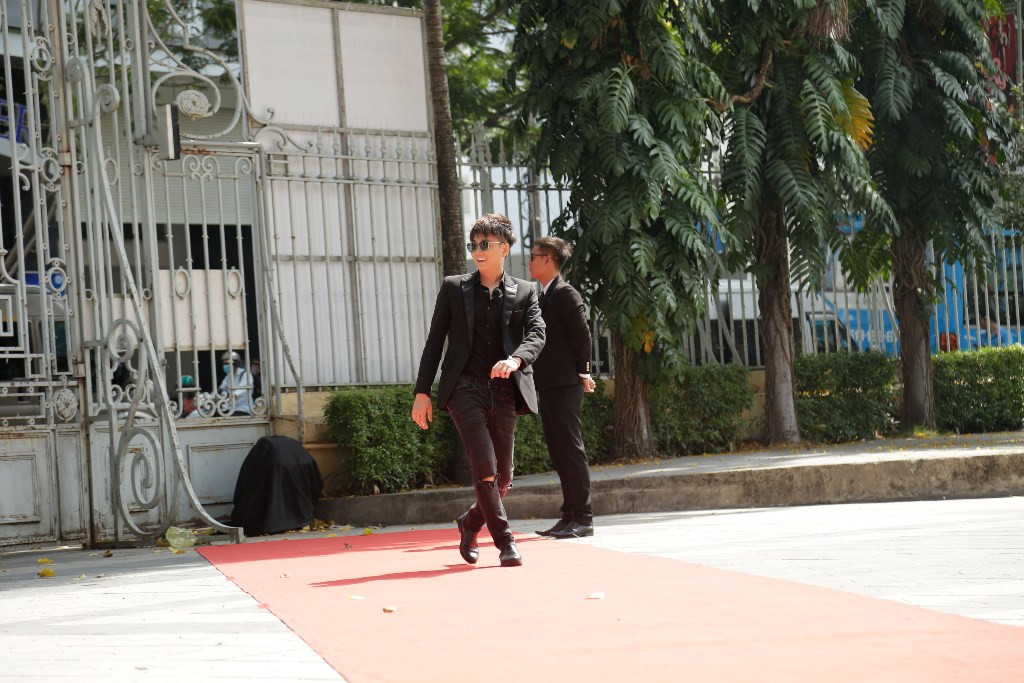 Chàng “Bắp” Ngô Kiến Huy tỏ vẻ vô cùng hào hứng và phấn khích khi chính thức tham gia đường đua.