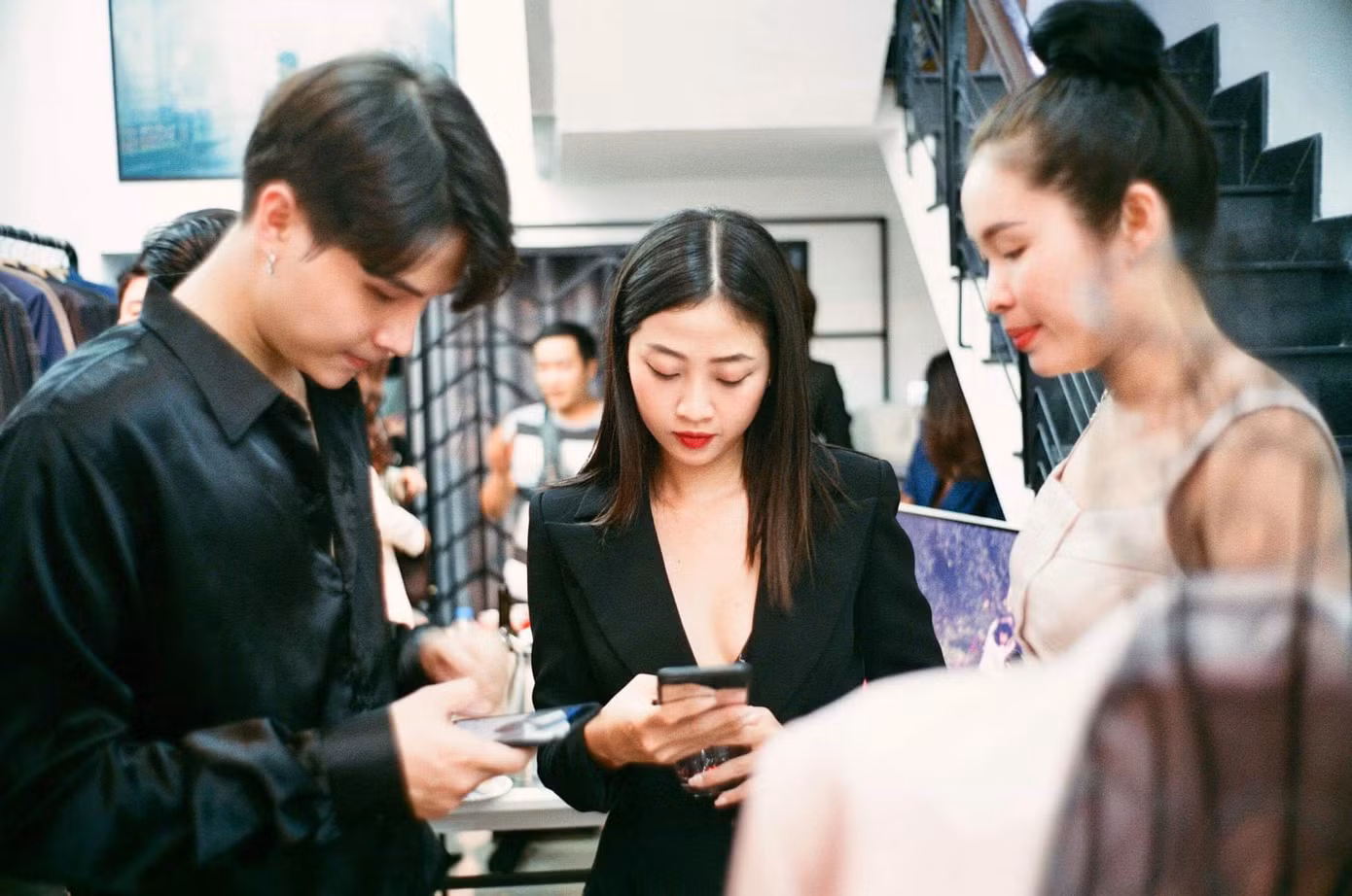 Liêu Hà Trinh cho biết công việc chính là nguồn năng lượng của cô để giúp cho mình luôn vận động, hướng về những điều tích cực.