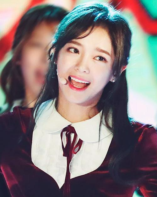 Se Jeong là mỹ nhân hiếm hoi trung thành với mái xéo vì giúp mặt thanh thoát hơn, đồng thời có thể biến hóa thành nhiều kiểu mái khác.