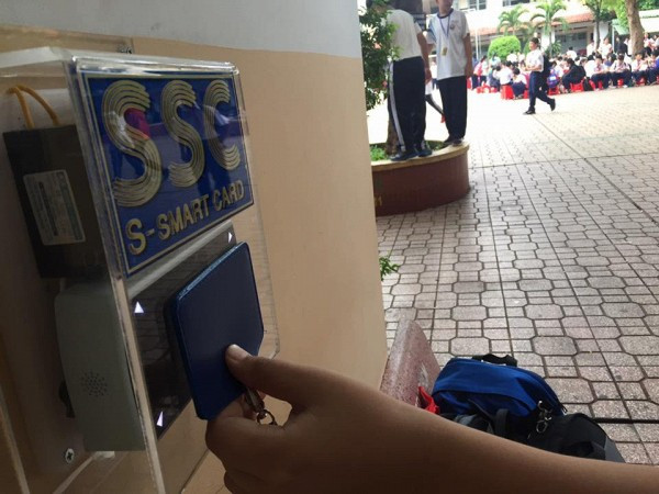 Trường THCS Trần Văn Ơn: Điểm danh bằng hình thức quẹt thẻ, thời "sao đỏ" nay còn đâu? ảnh 6