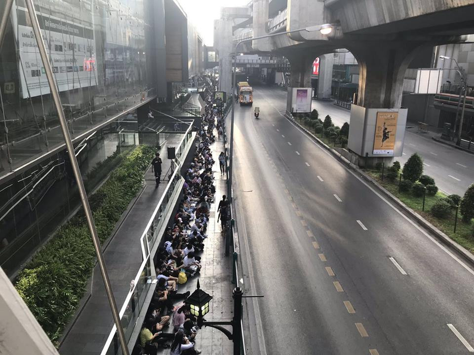 Trung tâm thương mại Siam - nơi bán vé concert "thất thủ" vì BLACKPINK. Trung tâm thương mại Siam - nơi bán vé concert "thất thủ" vì BLACKPINK.