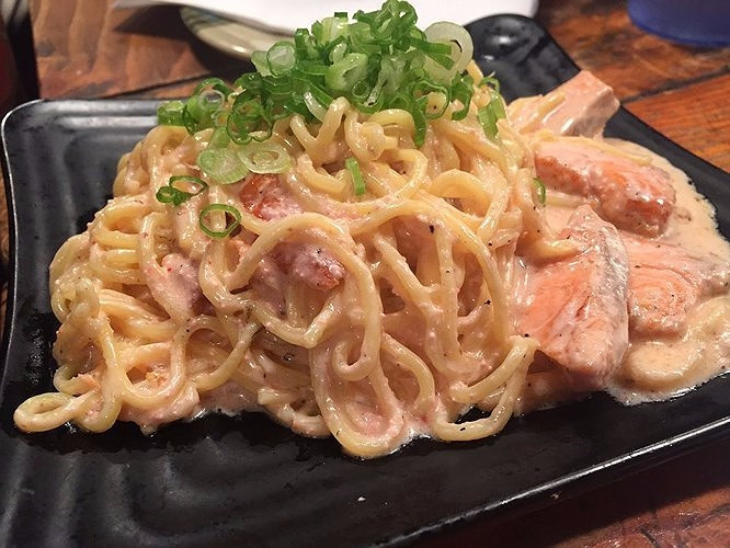 Mentaiko là một món ăn Nhật Bản được lấy cảm hứng từ món spaghetti của Italy. Nước sốt được làm từ kem tươi, trứng và rượu.