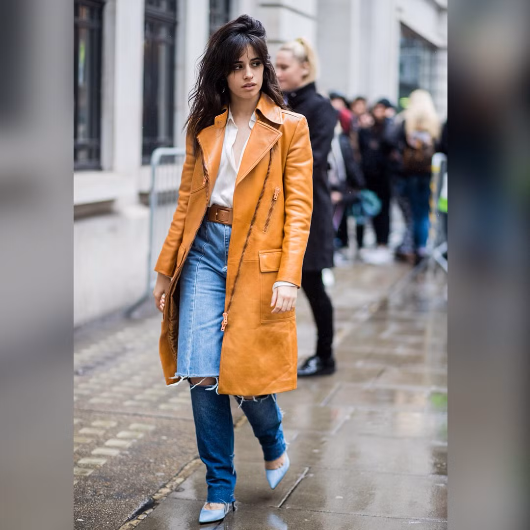 Không chỉ có fan đâu nhé, hãy xem cô nàng Camila cũng háo hức không kém gì đâu này.