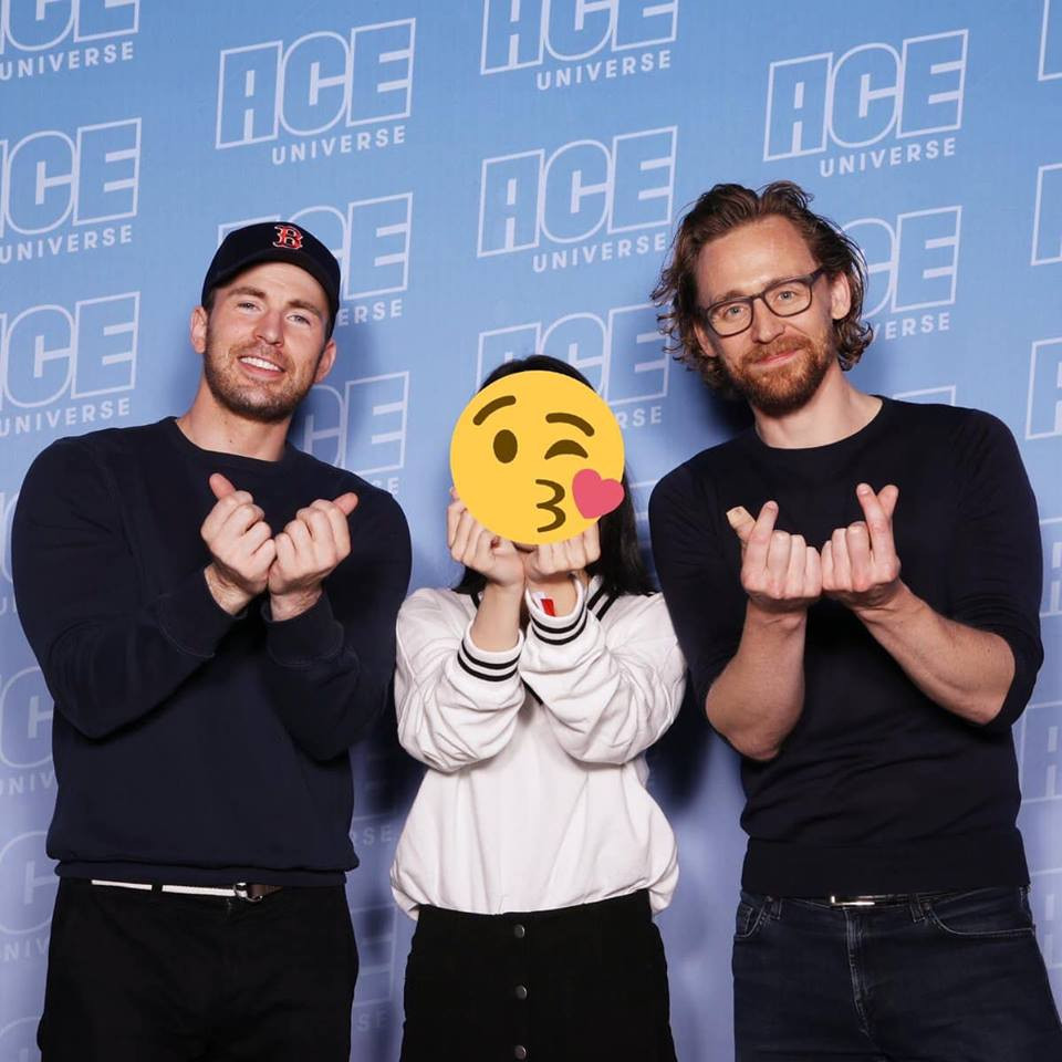 Ai đó ra dạy anh tôi cách thả tim đúng cách với?