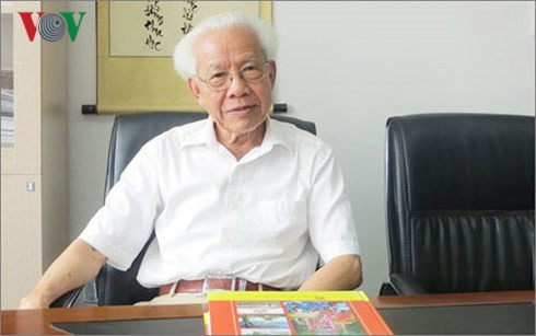 GS.TSKH Hồ Ngọc Đại.