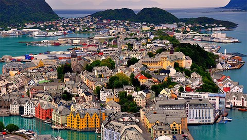 5. Na Uy. Tài sản bình quân với người trưởng thành là 291.100 USD