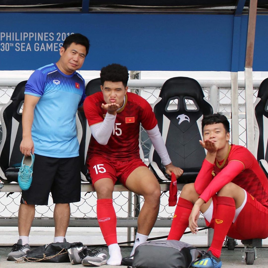 Cầu thủ U22 Việt Nam rất hài hước, thường xuyên trêu đùa và dìm hàng đồng đội. Ảnh: Instagram NV. Cầu thủ U22 Việt Nam rất hài hước, thường xuyên trêu đùa và dìm hàng đồng đội. Ảnh: Instagram NV.