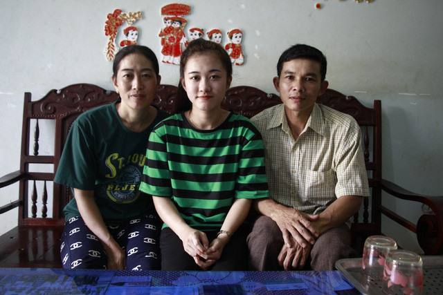 Bố mẹ Hà Vi rất vui, tự hào khi con gái luôn cố gắng không ngừng trong học tập