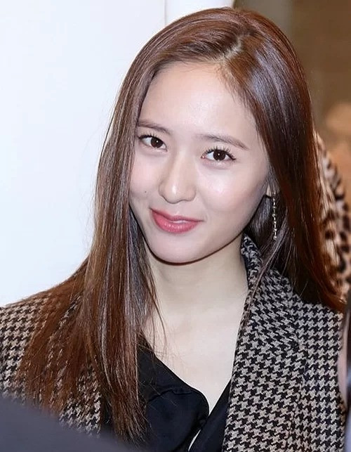 Trào lưu makeup da căng bóng được nhiều cô gái yêu thích vì giúp da đạt hiệu ứng như đang 