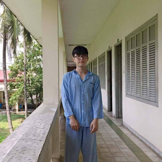 Đi viện thôi mà, có cần đẹp trai, cute hột me thế này không! Ảnh: FBNV Đi viện thôi mà, có cần đẹp trai, cute hột me thế này không! Ảnh: FBNV