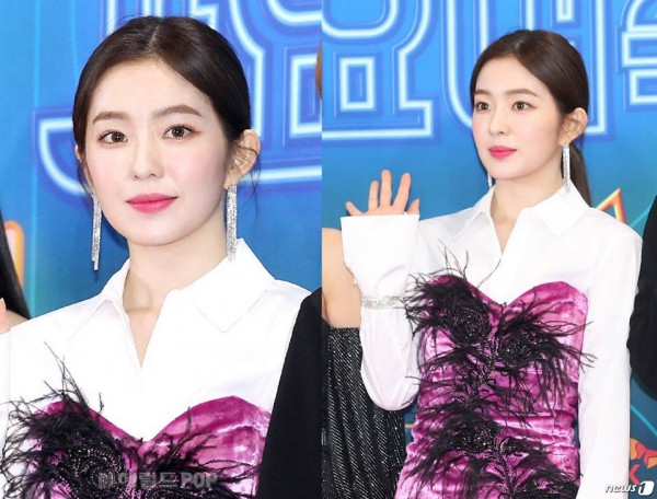 Và đây chính là bộ váy khiến fan K-Pop xôn xao thời gian gần đây. Nhìn Irene mà ai cũng phải tự hỏi stylist nghĩ gì, khi để cô nàng mặc một thiết kế vừa lạc mốt, vừa sến súa đến như thế. Nếu không phải vì Irene quá xinh đẹp, thì mẫu váy này đã trở thành thảm họa rồi.