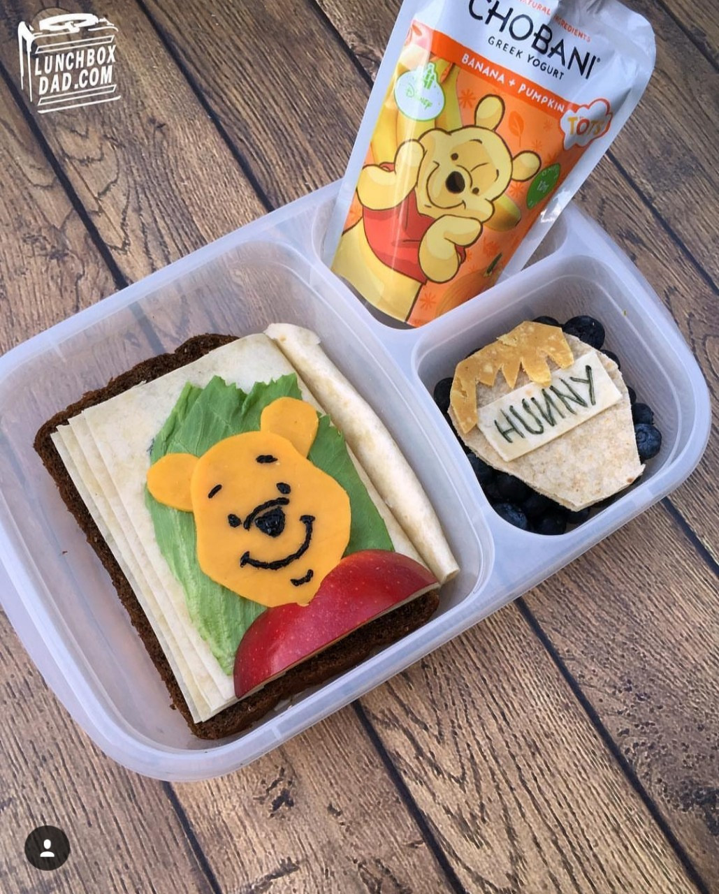 Hộp cơm theo phong cách hoạt hình siêu dễ thương.