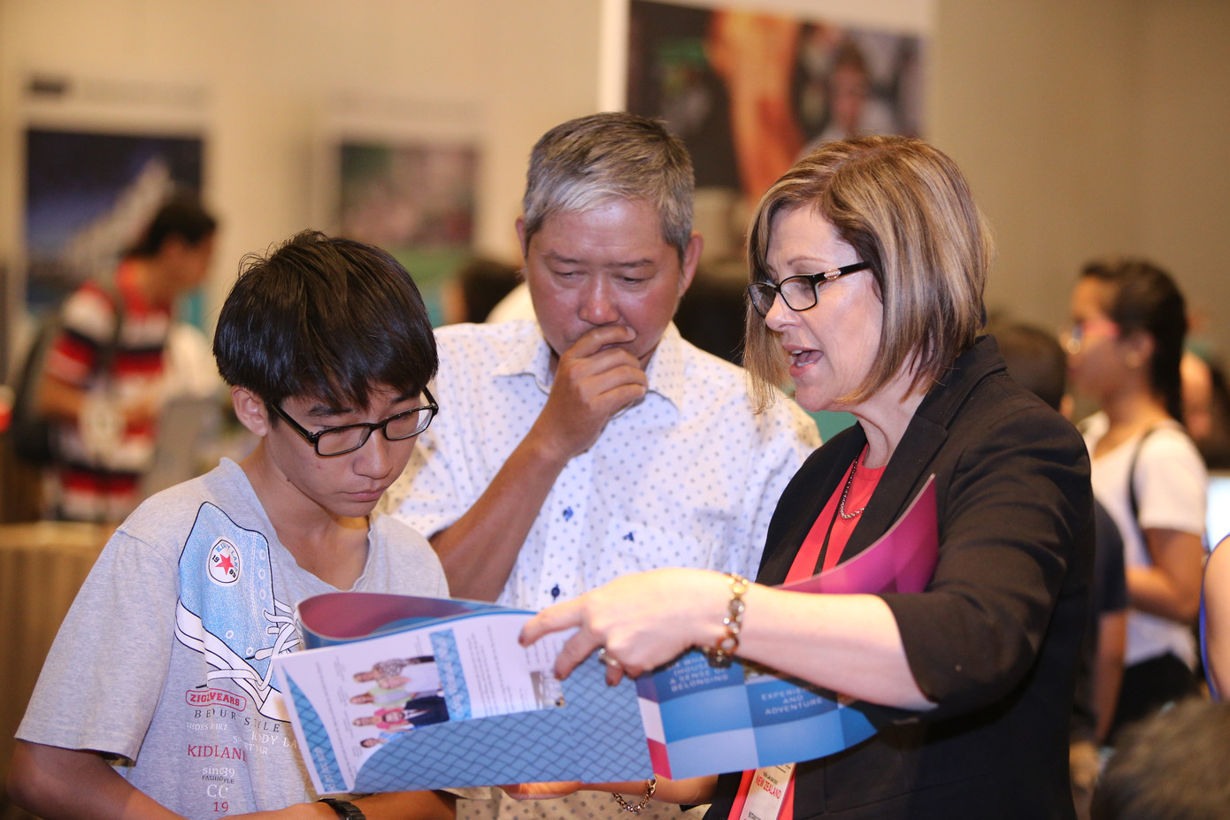 Bất cứ câu hỏi nào của bạn cũng sẽ được giải đáp kĩ càng