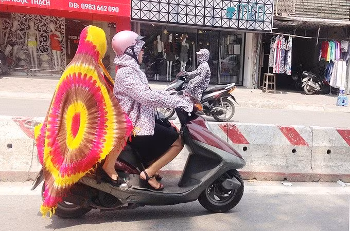 Đã có khăn choàng thay áo chống nắng bảo vệ làn da của bạn.