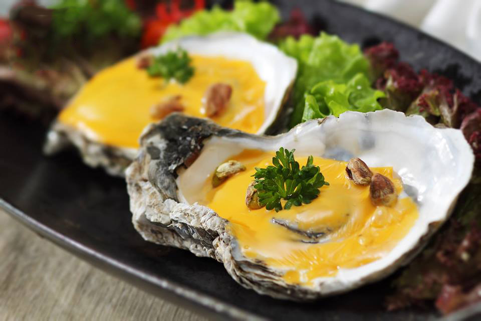 Tết này ăn gì: Tết ấm no với 20 quán buffet mở xuyên Tết tại Hà Nội và TP.HCM ảnh 1