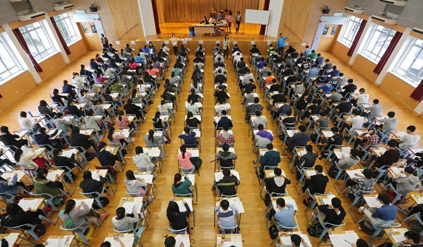 40% giới trẻ Hong Kong khi được hỏi cho hay họ mang nặng cảm giác tội lỗi hay lo sợ mỗi khi nghỉ học hay nghỉ làm.