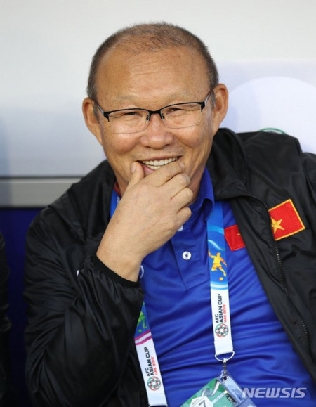 HLV Park Hang-seo trên báo Hàn.