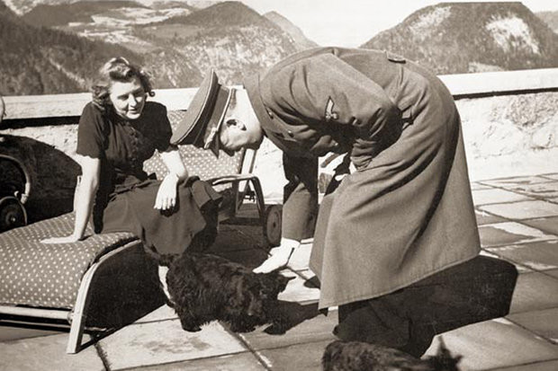 Tiết lộ gây sốc về nguyên nhân tại sao ông trùm Phát-xít Hitler chưa bao giờ lấy vợ ảnh 4 Tiết lộ gây sốc về nguyên nhân tại sao ông trùm Phát-xít Hitler chưa bao giờ lấy vợ ảnh 4