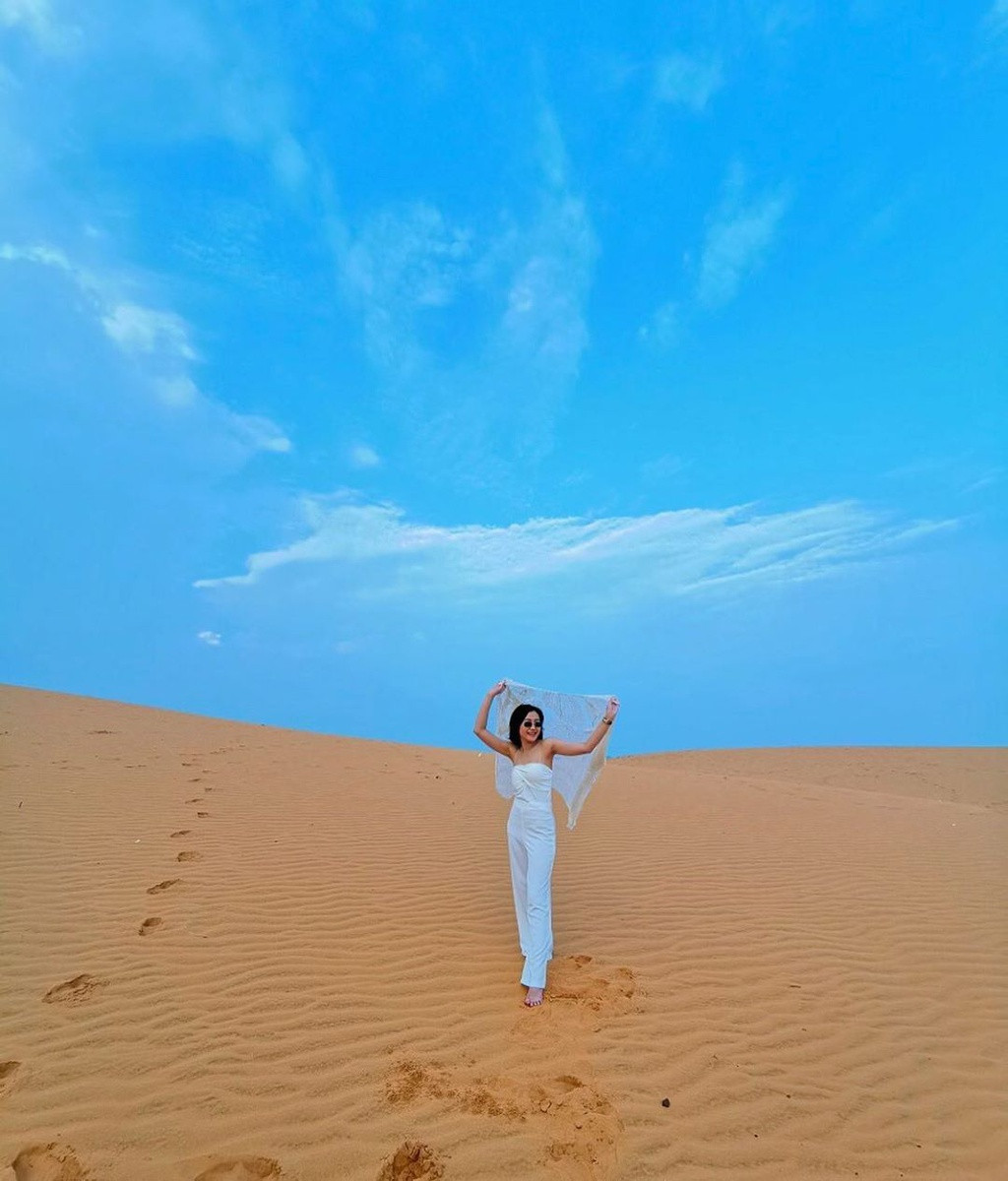 Ảnh: Aomamsp, elinevanvelsen_.