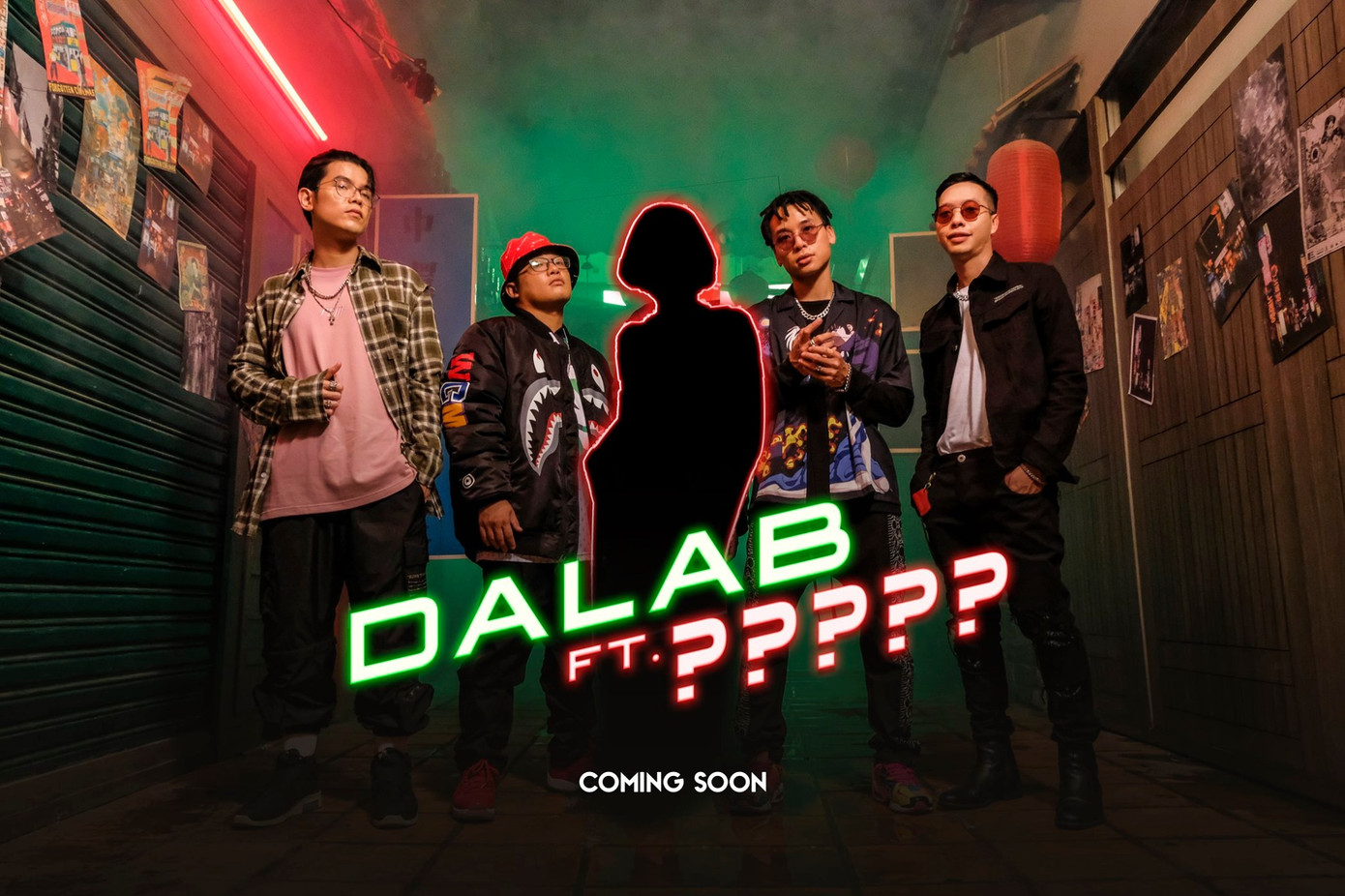 Nữ ca sĩ này là ai?