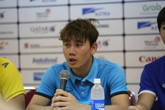 Minh Vương chia sẻ cảm xúc sau bàn thắng vào lưới Olympic Hàn Quốc.