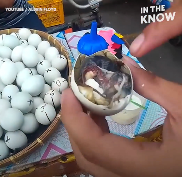 Món ăn đường phố mỗi khi du khách ghé thăm đất nước Philippines.