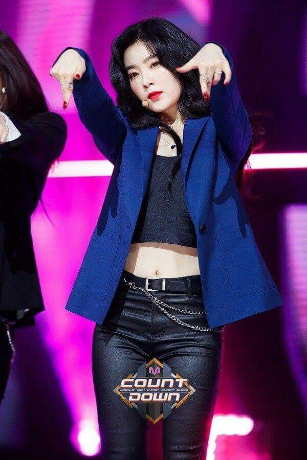 Thêm một sự kết hợp khiến người ta ngỡ Irene là cô gái đến từ hôm qua