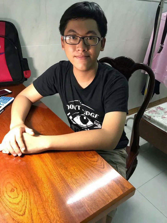 Nguyễn Trần Công Đạt là thí sinh duy nhất đạt điểm 10 môn Toán ở TP.HCM trong kỳ thi THPT Quốc gia 2018.
