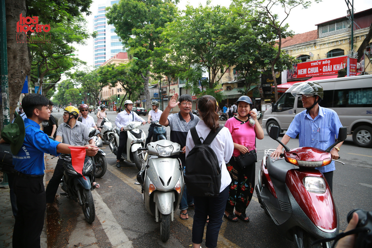 Một cô bạn khác cũng đang chuẩn bị được bố 