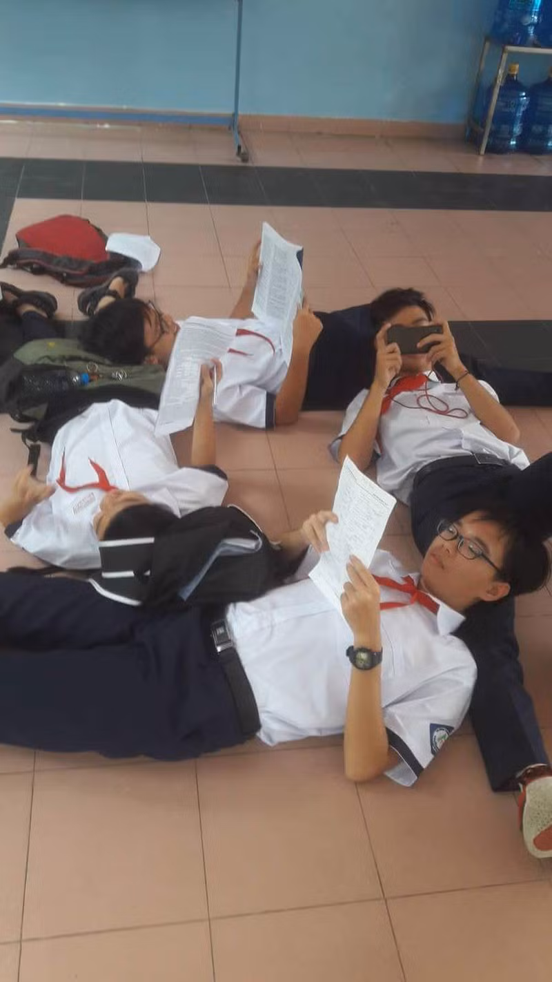 Và nếu quá mệt, bạn cũng có thể nằm thế này... (Ảnh: Pika Phạm)
