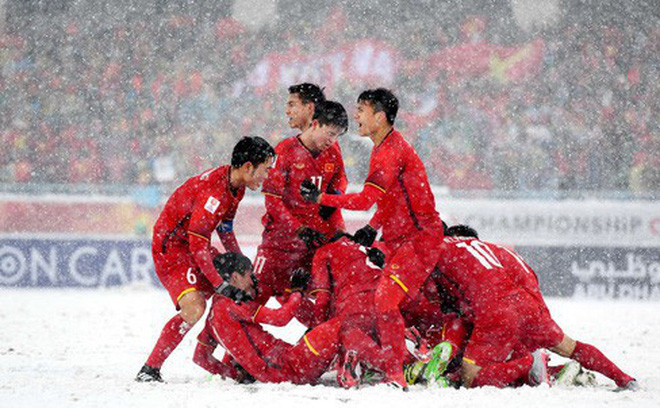 Người hâm mộ sẽ nhớ mãi hình ảnh của U23 Việt Nam dưới mưa tuyết ở Thường Châu